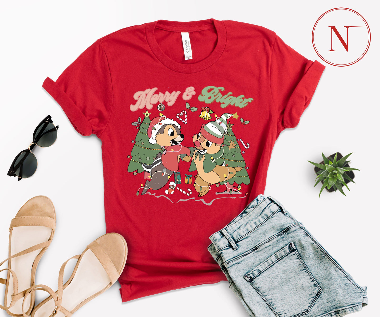 Merry and Bright Christmas T-Shirt – Cute Chipmunk Holiday Graphic Tee for Family Matching Outfits