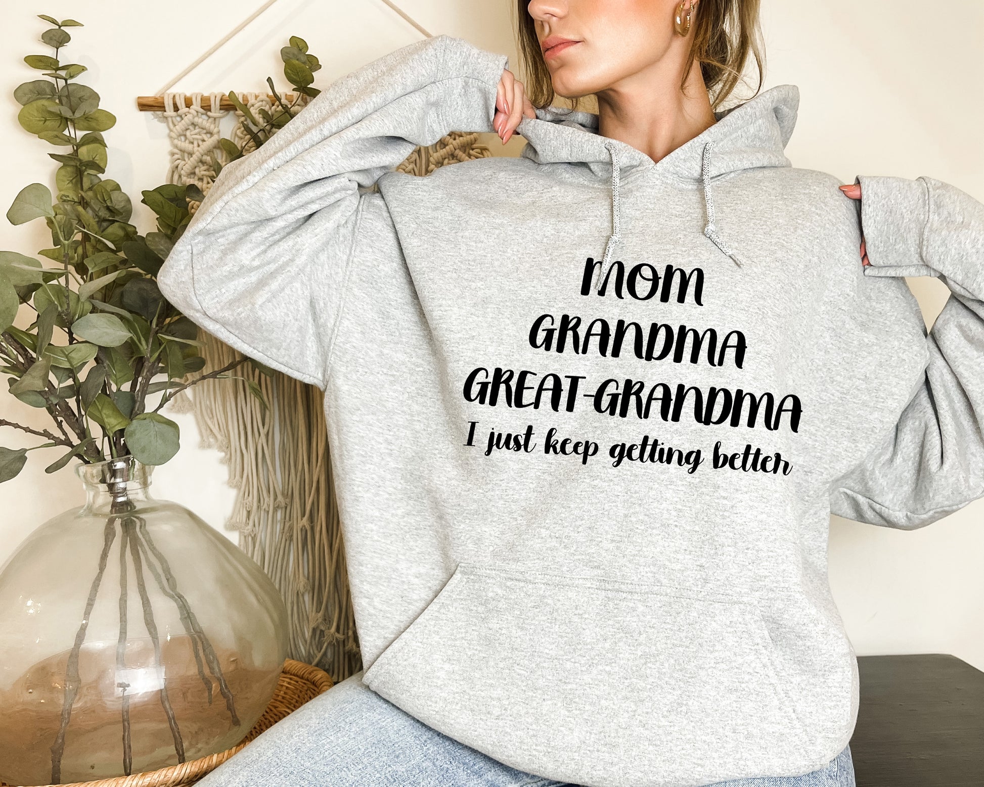 Mom Grandma Great-Grandma Sweatshirt, Cool Gifts For Grandma, Grandma Hoodie-newamarketing