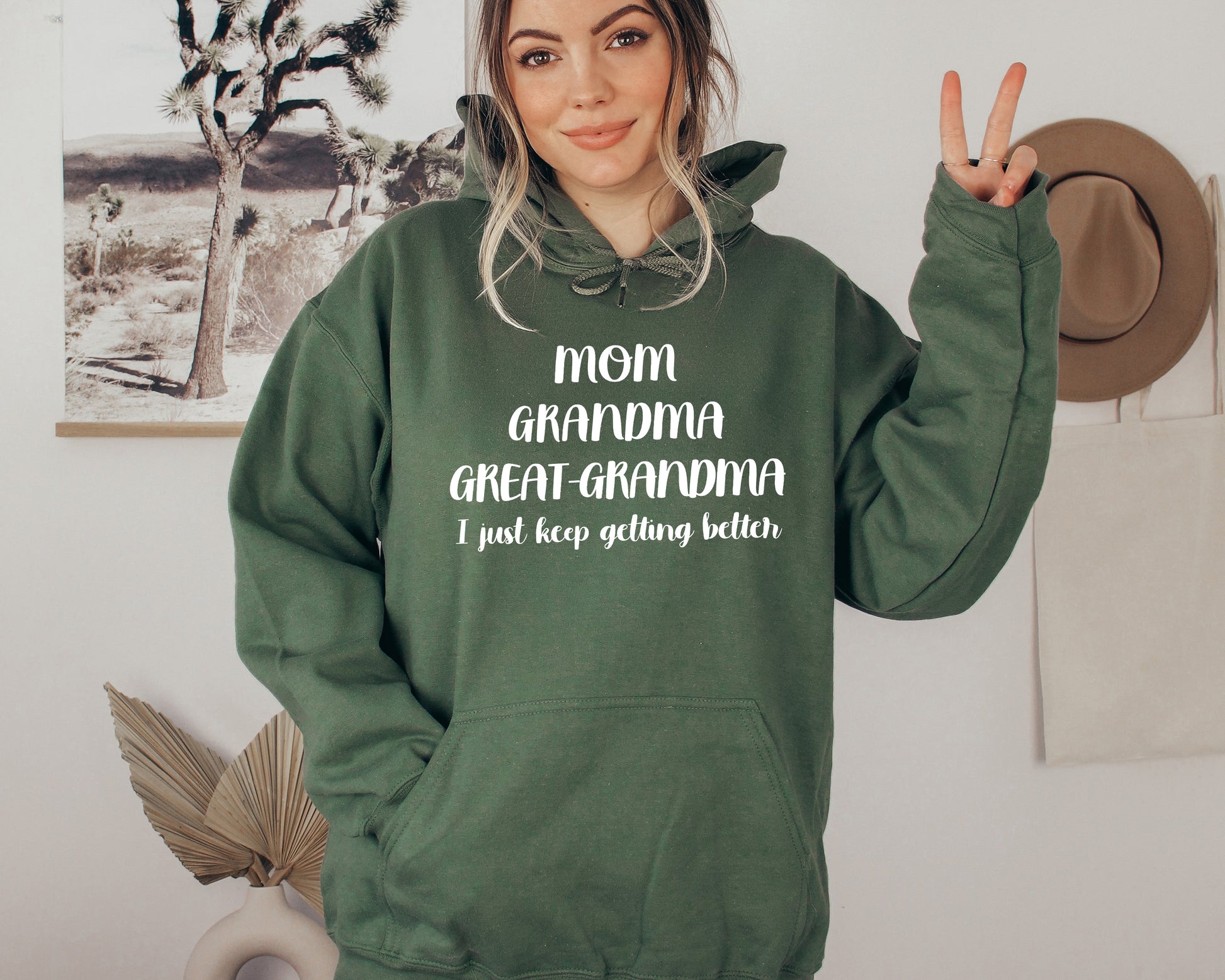 Mom Grandma Great-Grandma Sweatshirt, Cool Gifts For Grandma, Grandma Hoodie-newamarketing