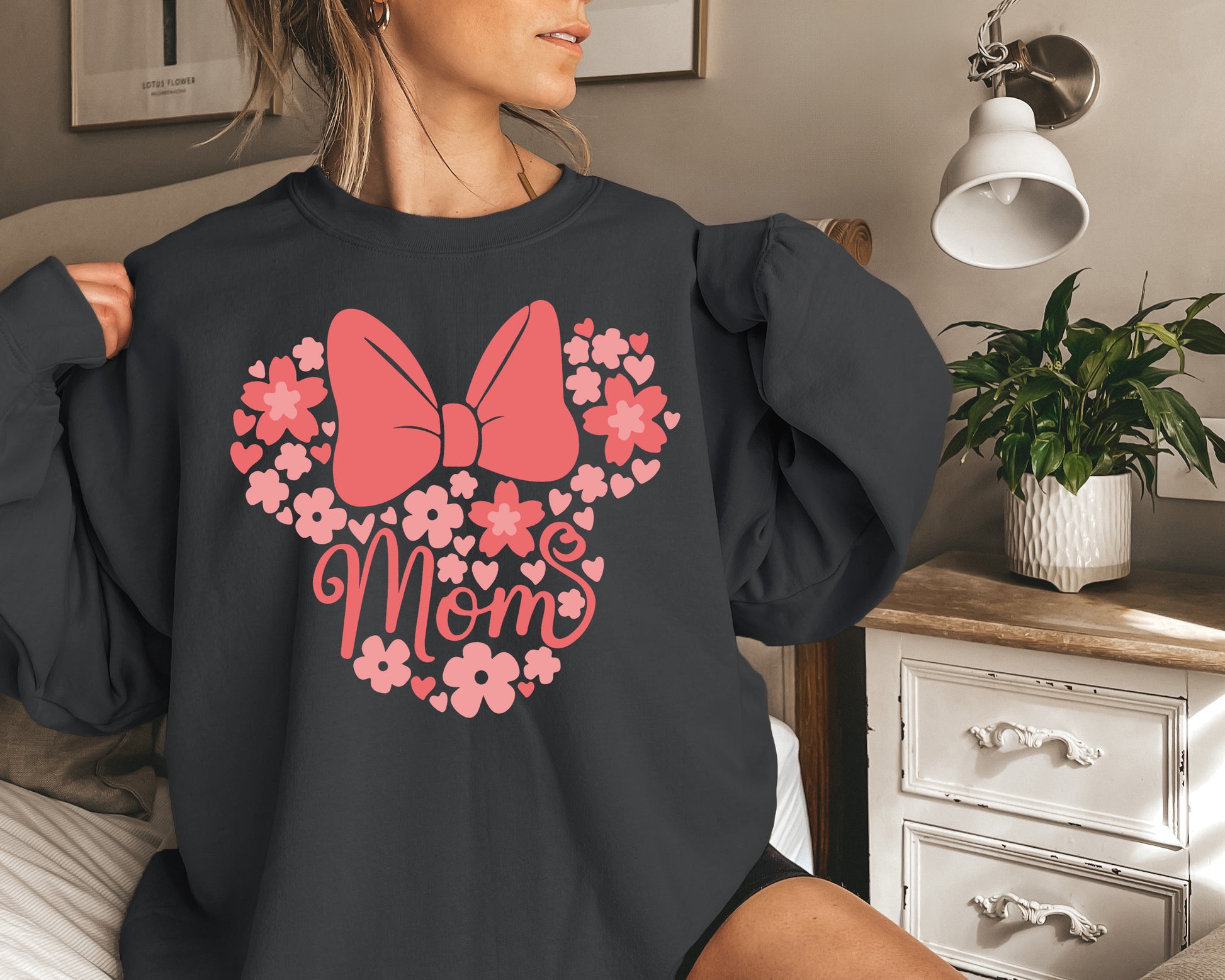 Disney Mom Sweatshirt, Minnie Mouse Hoodies, Minnie Sweatshirt Womens-newamarketing